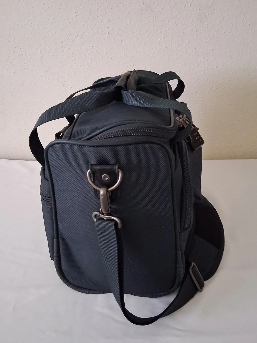 Samsonite Green Men's Travel Messenger Bag